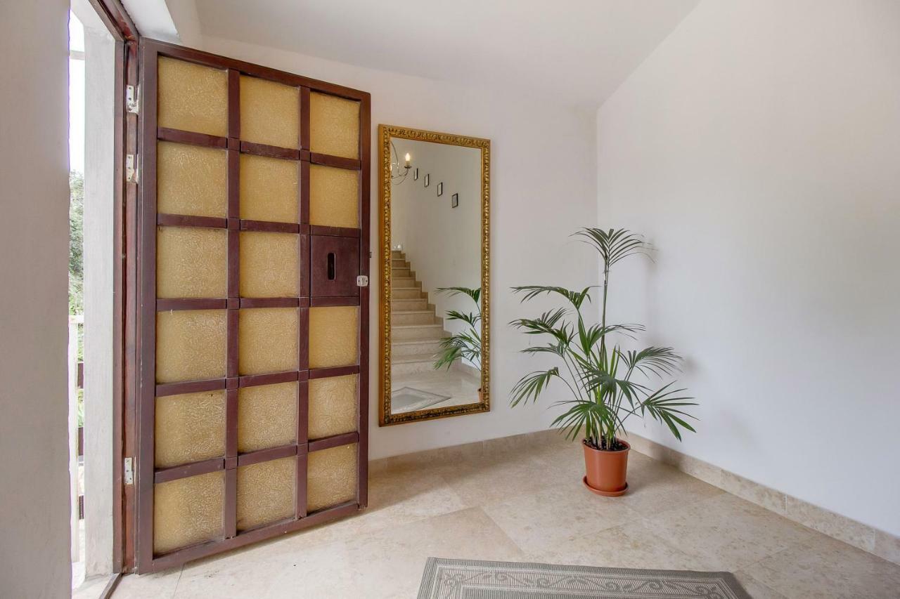 Apartments Mirella Mali Losinj Bagian luar foto